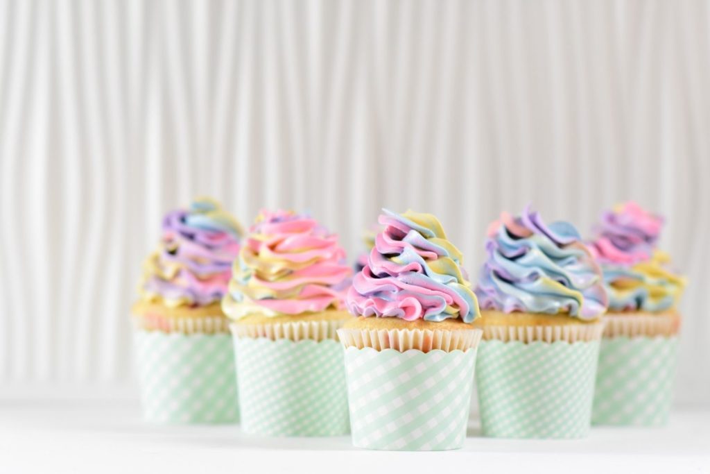 Image of Cupcakes for "5 Facts About Sugar This Health Coach Wants You To Know" Blog Posts